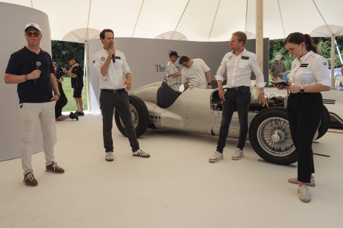 Mercedes-Benz Classic bei „The Aurora“ in Schweden