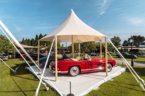 Mercedes-Benz Classic bei „The Aurora“ in Schweden
