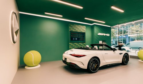 Mercedes-Benz, Mercedes-Benz Studio Toronto eröffnet