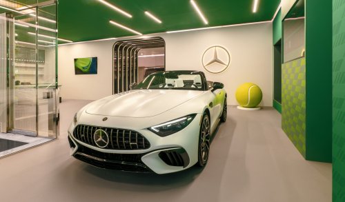 Mercedes-Benz, Mercedes-Benz Studio Toronto eröffnet