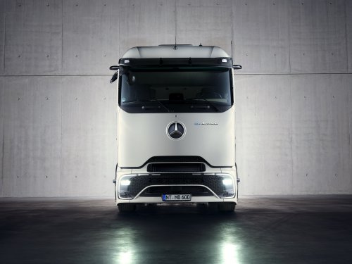 Mercedes-Benz, Mercedes-Benz Trucks bringt eActros Lowliner-Variante