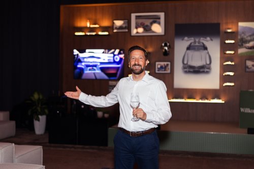 Mercedes-Benz, Neuer CEO, neues Markenerlebnis: Mercedes-Benz Schweiz lädt ins Wohnzimmer