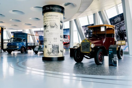 Mercedes-Benz, Nutzfahrzeuge im Wandel der Zeit: Mercedes-Benz Museum präsentiert Jubiläumsausstellung