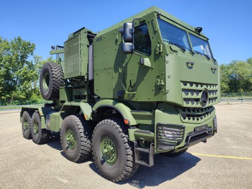 Daimler Truck strebt Milliardenumsatz im Defence-Segment an