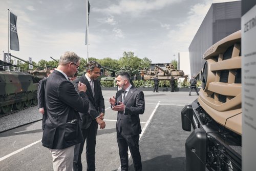 Daimler, Daimler Truck und Roshel kooperieren bei geschützten Militärfahrzeugen