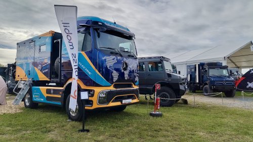 Elektrotrucker zeigt elektrisches Weltreisemobil