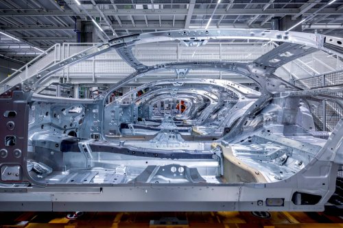 Lieferzeiten bei Mercedes-Benz normalisieren sich – meisten Modelle noch 2026 verfügbar
