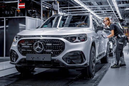 Mercedes-Benz, Mercedes-Benz Absatz ging im zweiten Quartal um sieben Prozent zurück