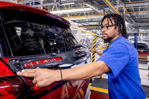 Mercedes-Benz, Mercedes-Benz Absatz ging im zweiten Quartal um sieben Prozent zurück