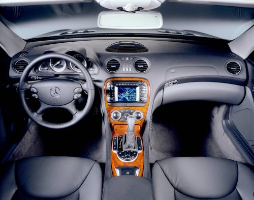 Mercedes-Benz, Mercedes-Benz SL, 25 Jahre Mercedes-Benz SL der Baureihe R 230: Roadster-Ikone für das neue Jahrtausend