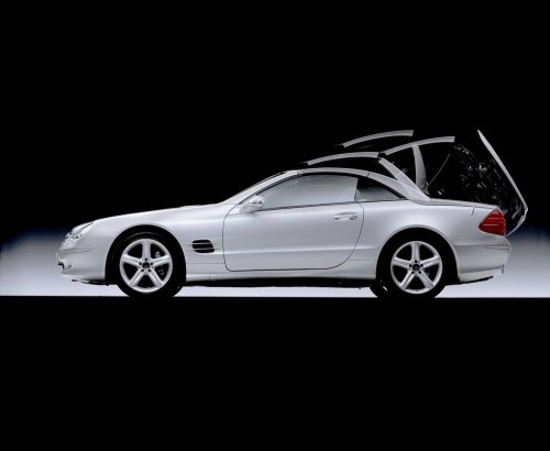 Mercedes-Benz, Mercedes-Benz SL, 25 Jahre Mercedes-Benz SL der Baureihe R 230: Roadster-Ikone für das neue Jahrtausend