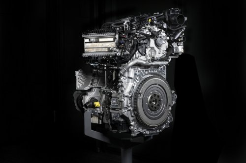 Mercedes, Mercedes M252: Deutscher Stern, chinesischer Motor – verliert man so seine Glaubwürdigkeit?