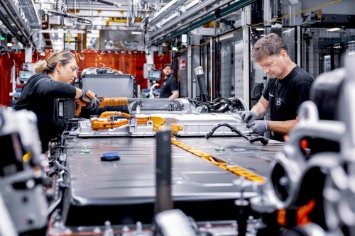 Mercedes, Mercedes‘ Elektro-Hoffnung gerät ins Stocken: Lieferprobleme bremsen den neuen GLC