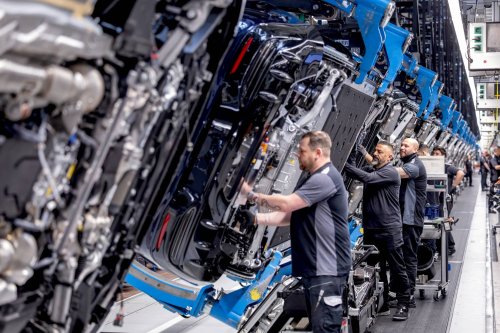 Mercedes, Mercedes hält an Einschichtbetrieb für die S-Klasse fest