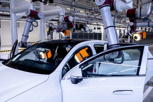 Produktionsstart für elektrische C-Klasse im Werk Kecskemét