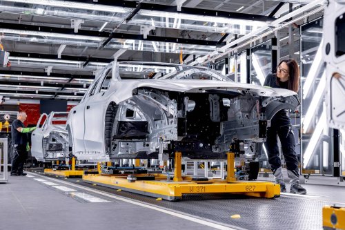 Mercedes, Warum Mercedes‘ Milliardenwerk jahrelang ungenutzt blieb