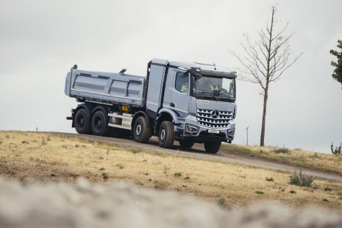 Fahrtest: Wie der Mercedes eArocs 400 den Bau erobert
