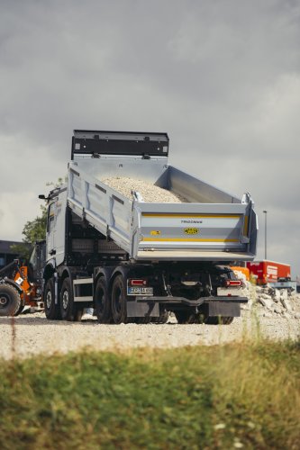 Mercedes, Fahrtest: Wie der Mercedes eArocs 400 den Bau erobert