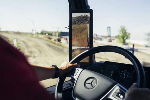 Mercedes, Fahrtest: Wie der Mercedes eArocs 400 den Bau erobert
