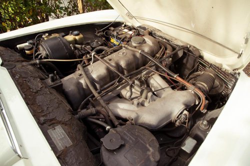 Mercedes-Benz, Designed for long drives, the 1965 Mercedes-Benz 230SL balanced comfort and speed