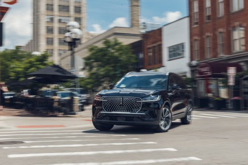 2026 Lincoln Aviator Tested: Old-School Luxury