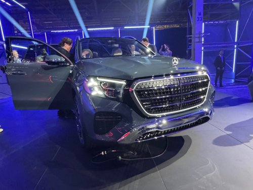With Maybach-Inspired Design, Advanced Tech and a More Luxe Ride, Is the 2027 Mercedes-Benz GLS Worth Waiting For?