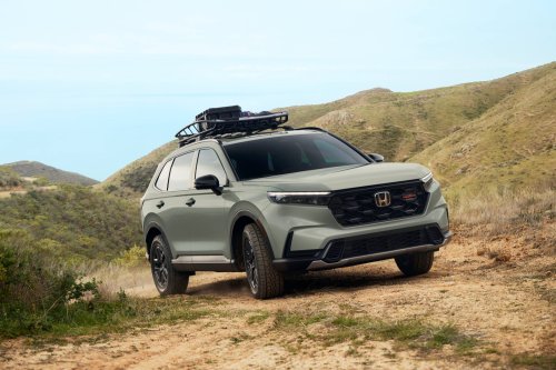 KIA Sportage X-Line Hybrid vs Honda CR-V TrailSport Hybrid - Soft-Road Shootout
