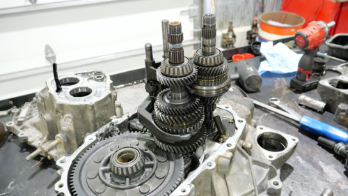 Mazda’s Trusty Old Manual Gearbox Shows What Happens After Years Of Abuse