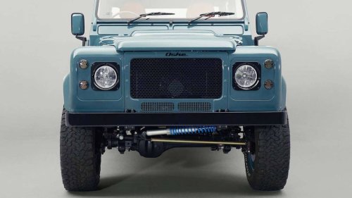 Wealthy Young Women Love Expensive Old SUVs