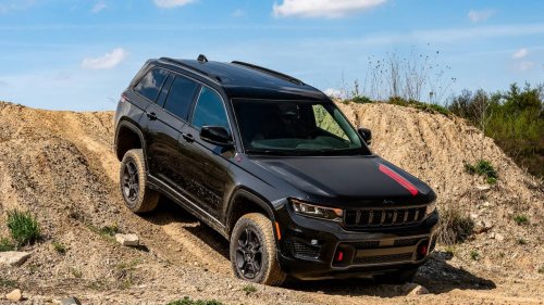 Jeep Grand Cherokee Trailhawk Is Back, But The Plug-In Hybrid Is Gone