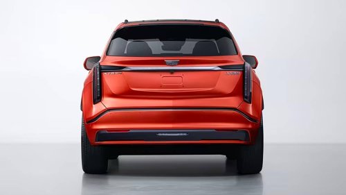Cadillac’s Aging XT5 Could Get A Plug-In Hybrid Lifeline