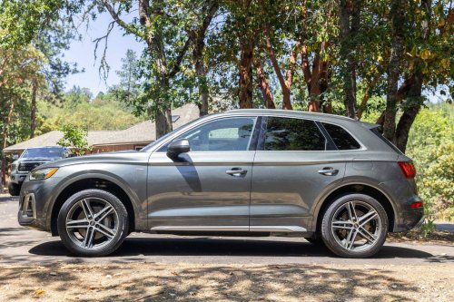 2021 Audi Q5 Hybrid Is Bid to Just $10,500 on Bring a Trailer With Hours Left
