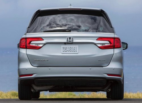 Honda Recalls 325,000 Odyssey Minivans After First Camera Fix Falls Short