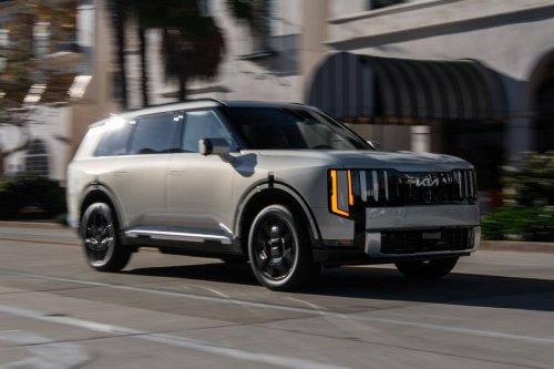 2027 Kia Telluride Hybrid vs. Gas. Is the Tradeoff Worth it?