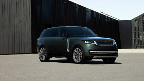 Land Rover Recalls 250,857 SUVs Over Airbags That May Not Deploy