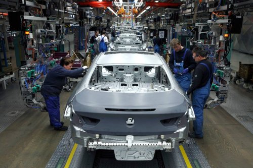 BMW Left Russia, But Bootleg SUVs Are Still Being Built There