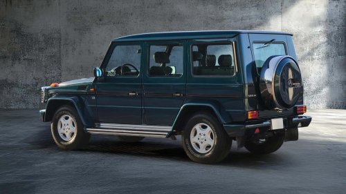 One of Only 446 Mercedes-Benz 500 GE V8 AMGs Just Got Sold