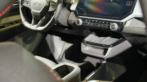 America’s Cheapest New EV Had Screen Failure Within An Hour