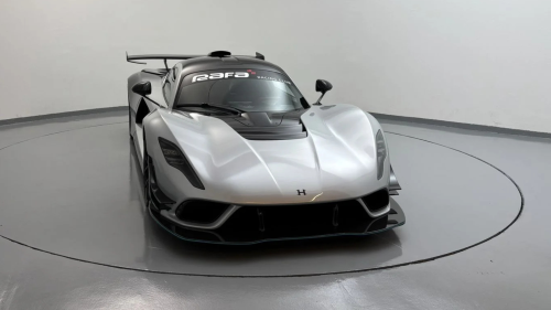 This 1,800-HP Hennessey Venom F5 Is A 300-MPH Collector’s Nightmare