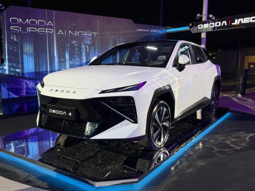 This Chinese SUV Has An AI Cockpit That Can Actually Control The Car