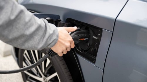 EV Buyers Keep Trading In Gas Cars Despite Higher Prices