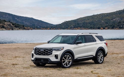 Ford Drops a Summer Explorer Lease Deal With a Free Maintenance Plan for July