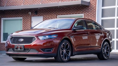 Ford Taurus SHO With Just 524 Miles Is A 365-HP Sedan Time Capsule