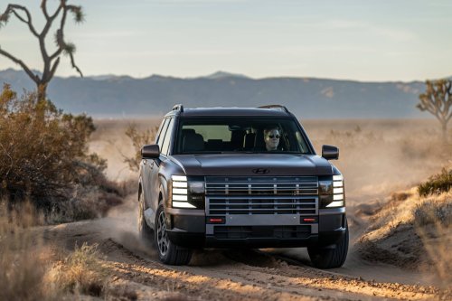 Toyota Highlander Vs. Hyundai Palisade Vs. Chevrolet Traverse: Which One Is The Safest? There's One Clear Winner