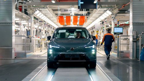 Volvo Still Sells Gas Cars, But It Has No More Combustion Engine Factories