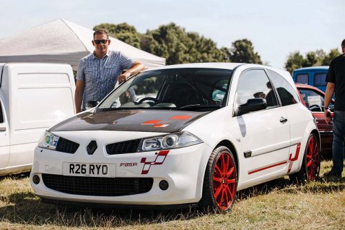 Christmas presents don't get much better than a Megane R26.R