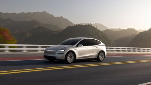 Long Wheelbase Tesla Model Y Coming to America This Fall: Report