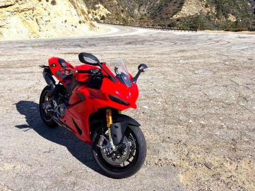 Ducati’s New Panigale V2 S Isn’t the Same Beast