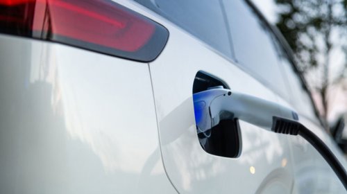 AI Might Finally Have A Real Use By Extending Your EV's Battery Life