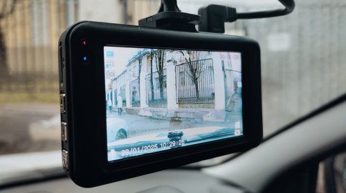 9 Dash Cams Amazon Users Swear By For Under $100